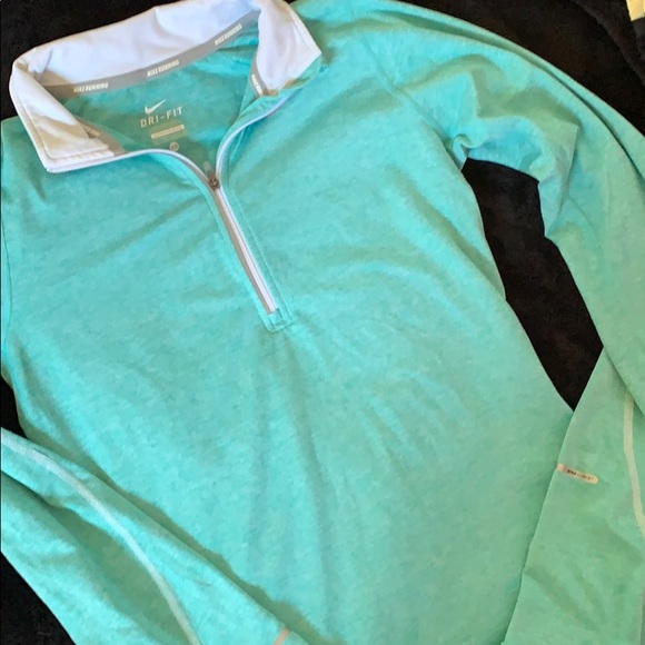 Nike Tops - Nike Running Element Dri-Fit XS 🏃‍♀️